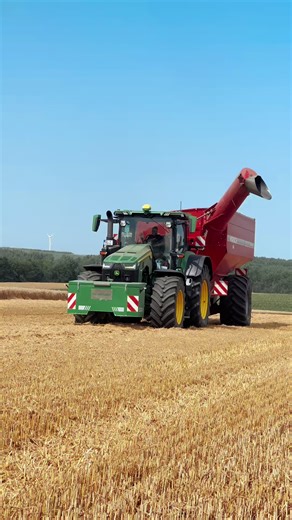 Fette Bude 🫦#sachsen #deutschland #landwirtschaft #johnderre #ernte