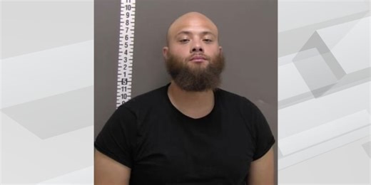 Fargo Man arrested after allegedly throwing computer and phone off of third floor balcony