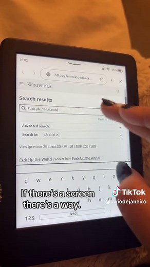 Exploring the Kindle: Unboxing and Setup Guide