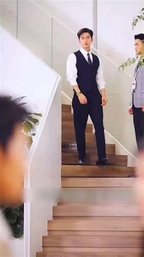 The Jealous Husband Watches Wife Get Close To CEO......#shortdrama #playlet #cdrama #kdrama