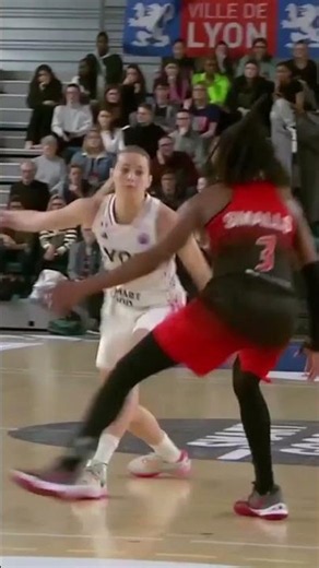 How did Johannes even see that?! 👀 #EuroCupWomen