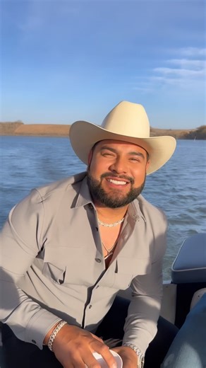 Salud por el placer de estar con los amigos 🍻 #MS20años ¿Ya escucharon nuestro nuevo álbum?🔥 | BANDA MS