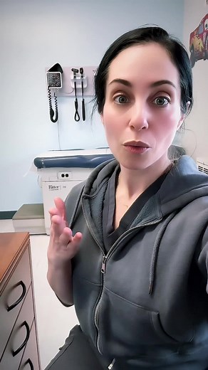 🌟 School calling again about kiddo's tummy troubles? Here's the scoop: 🕰 Timing Matters: Notice when these aches strike—weekdays or weekends? Vacations or school days? It could give clues about what's really going on. 💪 Functional vs. Disease: If those pains take a break when school's out, it might be more of a 'functional' issue (think stress, diet, sleep) than a full-blown disease. 🥗 Lifestyle Check: Are they getting enough zzz's, moving their bodies, and chomping on fiber-filled foods? So