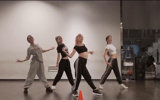 AleXa《Bomb》练习室+MV