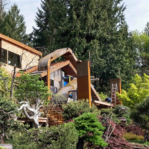 Connecting home and garden. Witness the garden's transformation with a timelapse of our architectural arches installation. Watch as these elegant structures are meticulously erected—creating a stunning pathway that blends art and nature and showcases the craftsmanship and design behind the arches that connect home and garden. | Bonsai Mirai