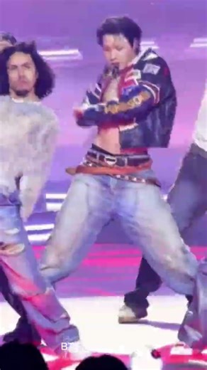 🔥J-Hope’s dance = power, perfection #jhope #jung hoseok #jhopebts #hoseokedit#btsarmy #danceking