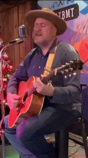 Hallelujah #acousticcover of #leonardcohen by Mark "Nessie" Nesmith 🎶