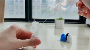 Watch How to use the dropper bottle on Amazon Live