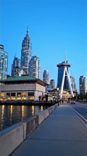 Canada's Most Beautiful Waterfront 🌃 #canada #vancouver #coalharbour #travel #viralvideo #ytshorts