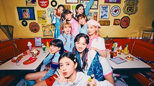 NiziU、新曲「Take a picture」のMusic Video公開、新しい“Number Dance“に注目