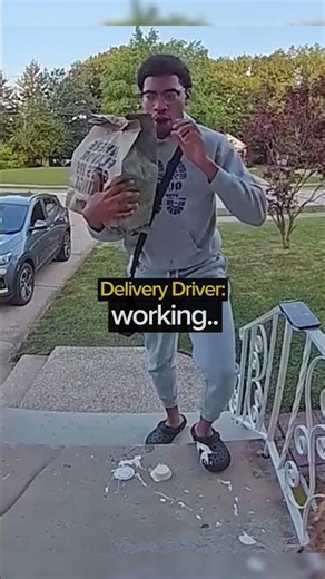 This Wingstop Delivery Doesn’t Go As Planned…