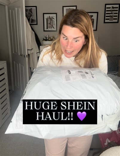 395K views · 3.1K reactions | HUGE SHEIN HAUL  It’s been in transit for some time now and I’ve nearly forgotten what was ordered. I’ve also gone up a size!! 藍藍藍藍 #shein #haul #hugesheinhaul #onlineshopping #fashion #outfits #trend2024 #styles #dress #playsuit #jeans #romper #styleideas #fyp | Lauren Luke Panacea81 | Facebook