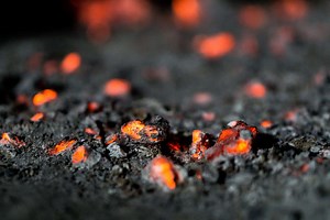 What To Do With Ashes From A Fire Pit? [11 TIPS] - Clever Patio