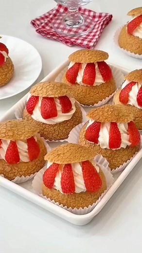 28K views · 571 reactions | Delicious Cream Puff 殺 pastry shell take...