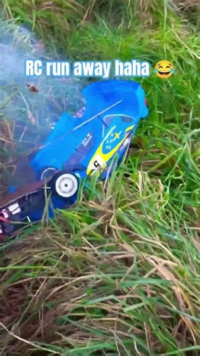 RC car run away!!! I really need to start using fail safe 😂 RC life at its finest 😁💪#rccar #runaway