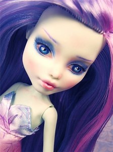 How to Repaint Monster High Dolls
