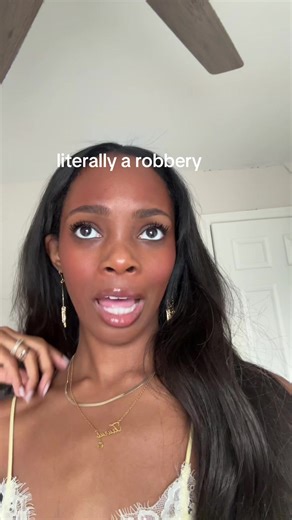 Giving Birth at Home vs Hospital: What to Expect