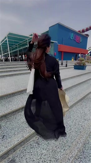 Exploring the Egyptian Lifestyle: A Queen's Perspective