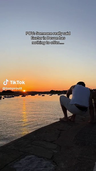 Topsham Docks: Captivating Sunset Views in Devon