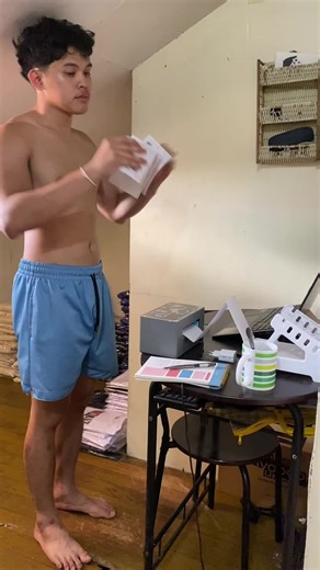 Efficient Packing Strategies for Small Businesses