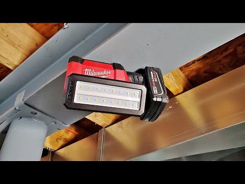 Milwaukee M12 Rover Service and Repair Pivoting 700 Lumen Floodlight Review