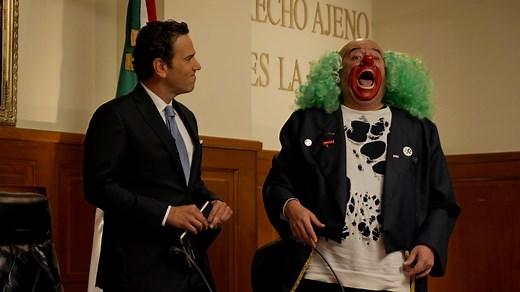 En vista de los últimos acontecimientos, Brozo y Carlos Loret de Mola se reúnen en el lugar del momento: la Suprema Corte de Justicia de la Nación. #Latinus #InformaciónParaTi | Latinus
