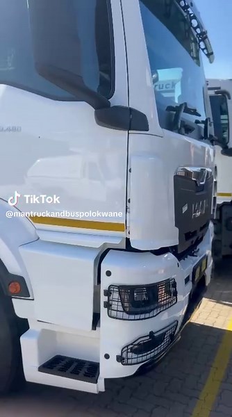 Explore the MAN TGS 33.480 XHD with Scotty Wang