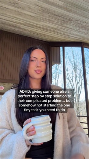 ✨This is why: adhders are often excellent at problem solving, especially when something is externally focused. Helping someone else creates interest and stimulation, which increases engagement and dopamine. But starting your own task relies on task initiation and internally driven executive function #adhd #executivedysfuntion #adhdtok #neurodivergent #adhdprobs