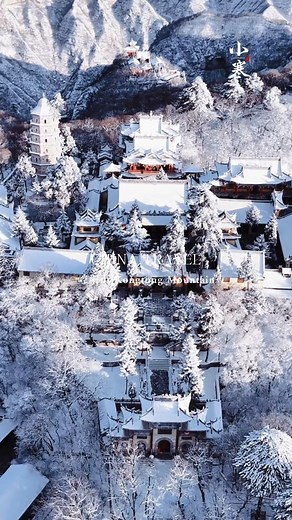 Explore Kongtong Mountain: A Taoist Shrine Adventure