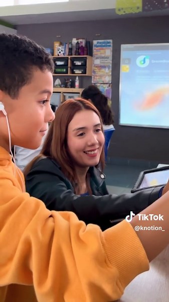 🎲 ¡Con Dreambox, las clases de matemáticas 🔢 se convierten en una emocionante aventura! 🚀 🔍 Descubre más sobre la personalización y el enfoque en el progreso del aprendizaje de las matemáticas con esta divertida plataforma. 🏰 #HumanReady #SomosKnotion #Dreambox #matemáticas