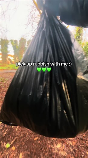 i’m picking up one piece of rubbish for every follower 🌱 tysm for all the support!! #rubbish #rubbishcollection #climateaction #fyp #youth4earth