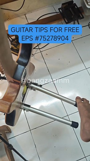 awesome guitar hanger 🤯 . . . . #guitar #guitarist #guitarplayer #luthier #reels #fyp | Azzam Fathul Kahfi