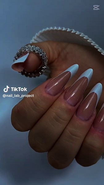 Stunning Russian Almond Nail Design Techniques