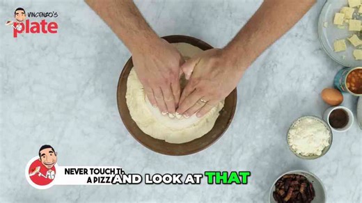 Pizza stretching: Master the art like a pizzaiolo!