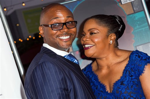 'The Plug is About to be Pulled on You’: Mo’Nique’s Older Sister Issues Star Some Tough Love Amid Feud with D.L. Hughley