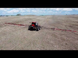 Case Patriot 4440 Spraying