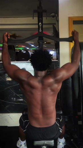 Neutral Grip Lat Pulldown | Back Width & Thickness 💪