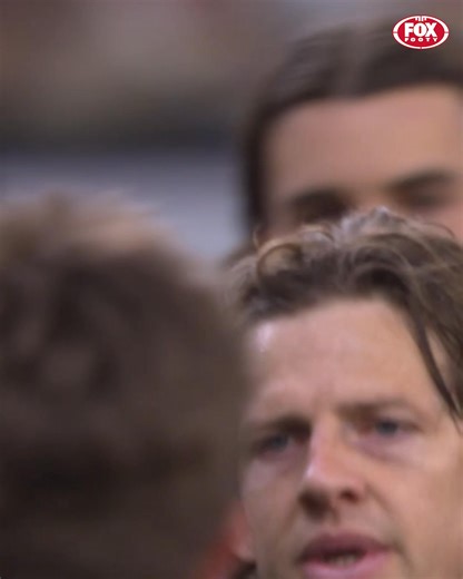 RESPECT 💜💜💜 Fyfe says farewell 🥺 | FOX Footy