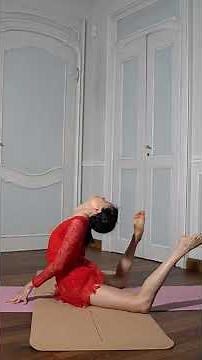 Online Contortion Christmas Show | Performance Highlight Reel- Cheststand, Cobra, Bow, Wheel 14Dec24