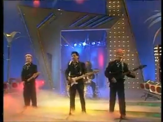 137K views · 6K reactions | The Searchers – Needles And Pins... Watch full this song: https://romanticmelodies.thedailysongs.com/the-searchers-needles-and-pins/?utm_source=facebook&utm_medium=ngreel&utm_campaign=romanticmelodies | Romantic Melodies | Facebook