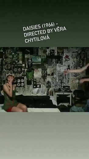 Daisies (1966) - Directed by Věra Chytilová. History of Culture: https://historyofculture.cloud | History of Cinema