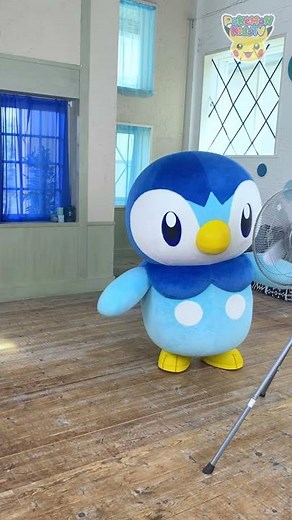 Pokémon Shorts - Pikachu, Piplup, and a Fan - | Pokémon Fun Video | Pokémon Kids TV​#Shorts