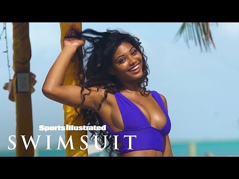 Danielle Herrington Shakes Her Bahamas Bum In Hilarious BTS | Outtakes | Sports Illustrated Swimsuit