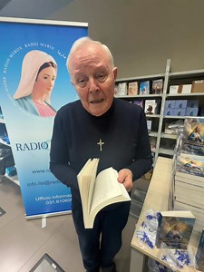 🟢P.LIVIO PRESENTA: 📖📚NOVITÀ ❃⁮⁤⁬⁬⁭❃⁮ “Tutti segreti di Medjugorje si realizzeranno~ la promessa della Madonna a Medjugorje” ❃⁮⁤⁬⁬⁭⁮⁮ ⭐️⭐️⭐️Lo puoi ordinare su tutti gli ⭐️store online e a ⭐️Radio Maria tramite messaggio whatsapp 031610610 - segreteria 031610600 - info.ita@radiomaria.org ⭐️⭐️⭐️ ❃⁮⁤⁬⁬⁭ ❃⁮⁤⁬⁬⁭⁮⁮ ❃⁮❀❀ La frase "Tutti i segreti si realizzeranno" è il titolo di un libro imminente di Padre Livio Fanzaga, che tratta dei dieci segreti di Medjugorje, suggerendo che questi eventi divini