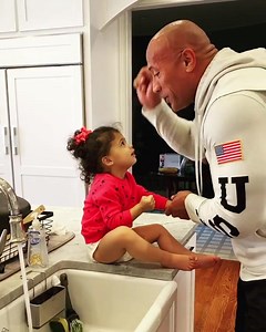 Dwayne The Rock Johnson is encouraging thorough hand washing with the “Moana” Maui method! 🎶😊 (📷: Instagram) | Extra