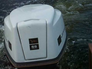 Johnson SeaHorse 65 Hp V-4 Outboard in Operation