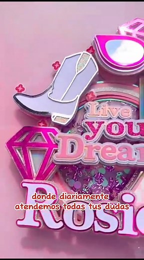 Aprende hacer cake topper personalizados de manera fácil, no necesitas tener máquinas costosas. VE AL LINK EN LOS COMENTARIOS PARA MAS INFORMACION 👉🏻👉🏻 #papeleriacreativa #cursopapeleriacreativa #cursossilhouette #papeleria #partyideas #craftips #tips #paleleriabonita #partyideas #caketopper #caketopper #papelariapersonalizada #empaque #impresiondigital #letras3d #decoraciondeeventos #papeleriabonita_ #papeleriacreativa_ #fiestastematicas_ #papeleriacreativa #papeleriabonita #papeleriaperson