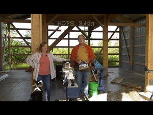 The American Woodshop- 2701- The Barn Shop / Building on a Budget! / Scrolled Signs