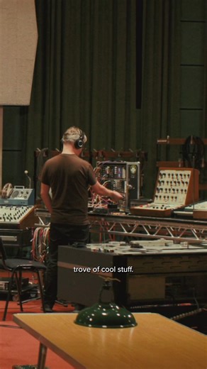 2025 was a landmark year for Spitfire Audio. Two huge SSO updates recorded at AIR Studios, London, set new standards in orchestral realism. Across the globe in Los Angeles, the Mervyn Warren Choir brought incredible voices to life. We celebrated the legendary Château d’Hérouville piano and captured Gustavo Santaolalla playing his Ronroco in his own studio. Collaborations with the Newton Brothers for Tenebra delivered some of the most spine-tingling horror scoring sounds ever assembled. Meanwhile