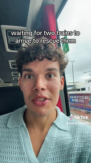 Dutch News: Explosion on NS train near Alkmaar leaves 1 injured, 650 passengers evacuated! #dutchnews #nederland #nstrein